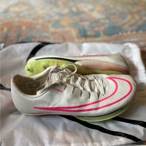 Nike Maxfly size 8.5